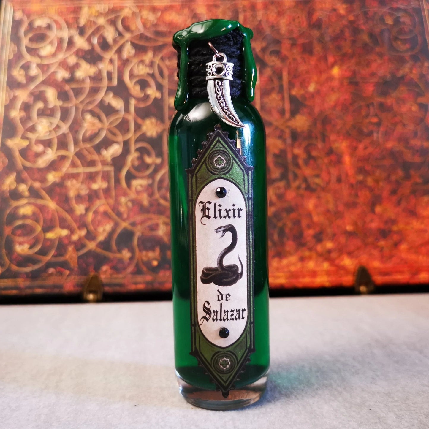 Attributs des quatre maisons Aravis Potions Apothecary Harry Potter