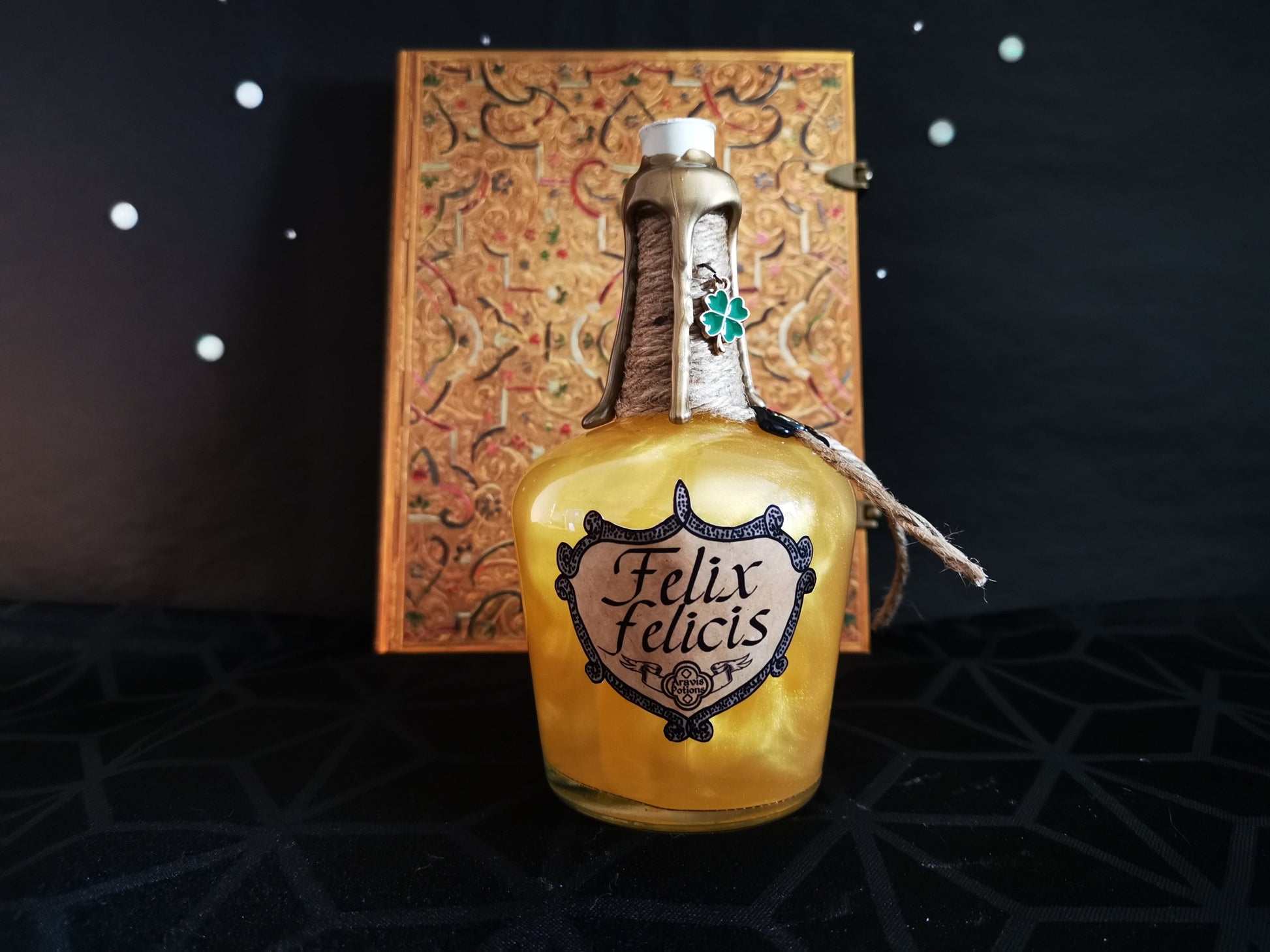 Felix Felicis Aravis Potions Apothecary Harry Potter