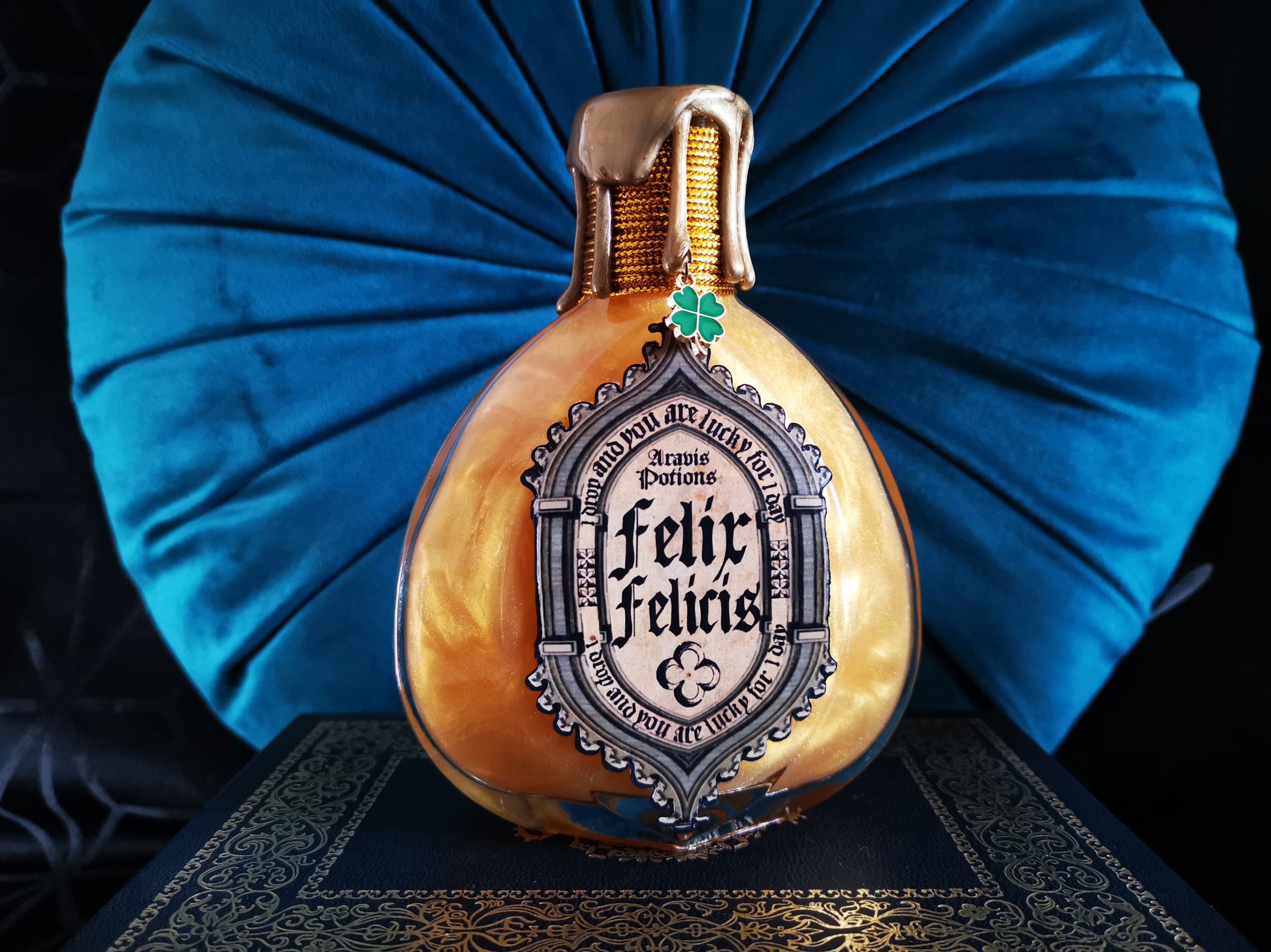 Felix Felicis Aravis Potions Apothecary Harry Potter