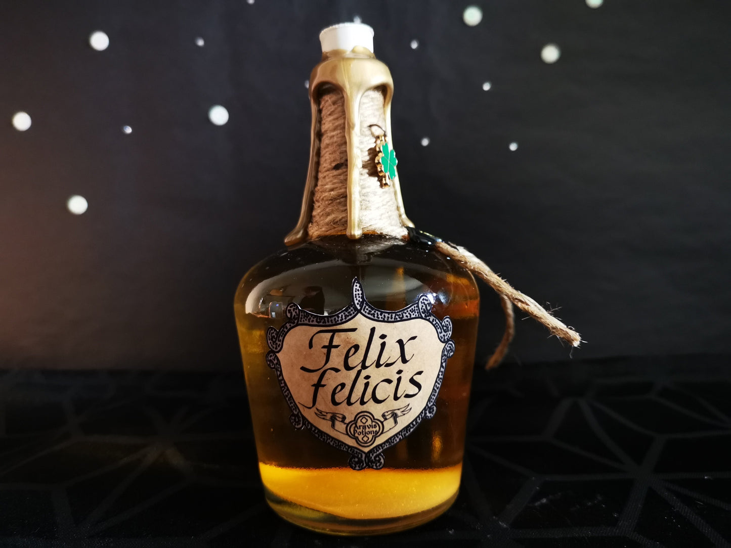 Felix Felicis Aravis Potions Apothecary Harry Potter