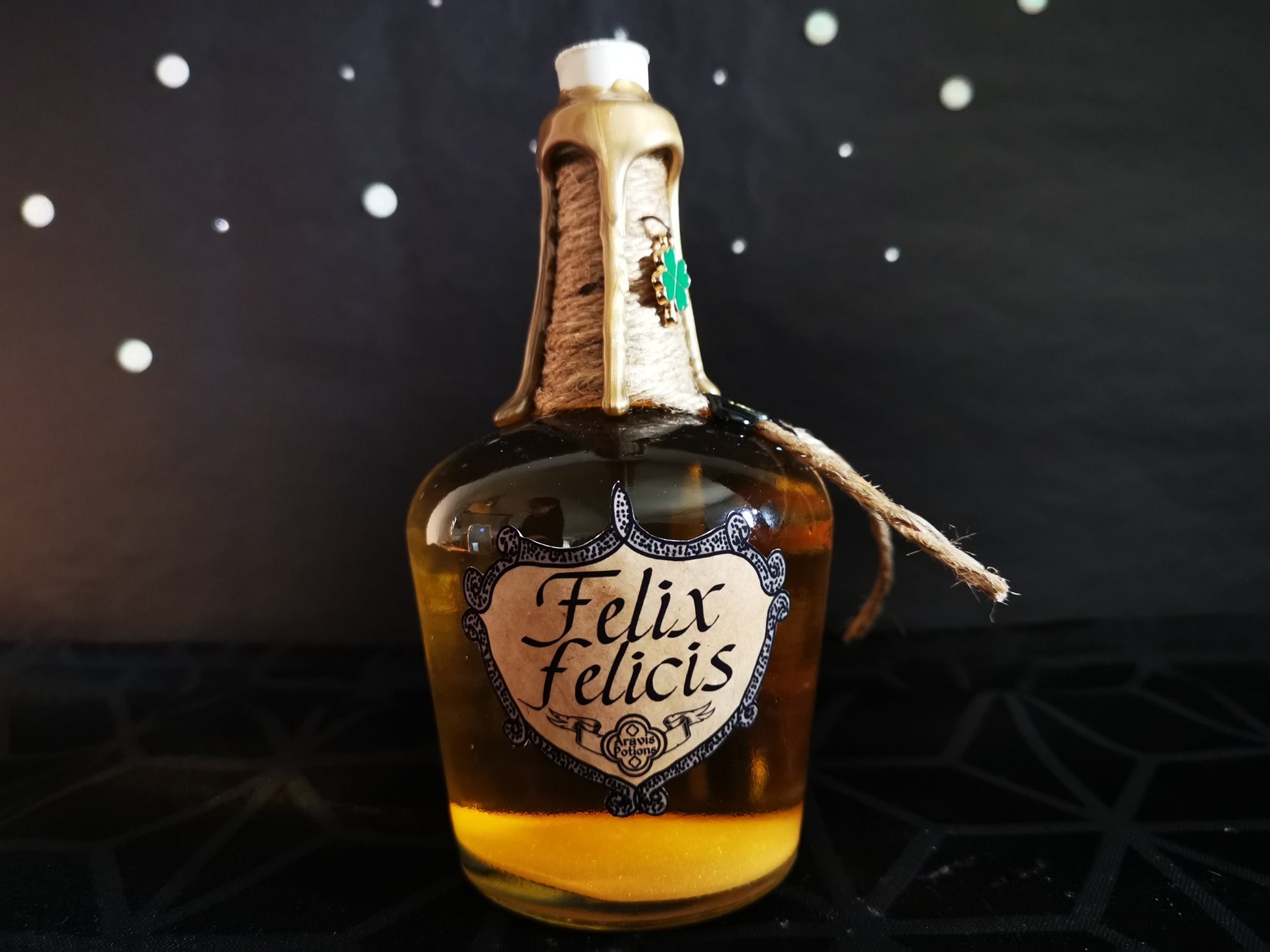 Felix Felicis Aravis Potions Apothecary Harry Potter