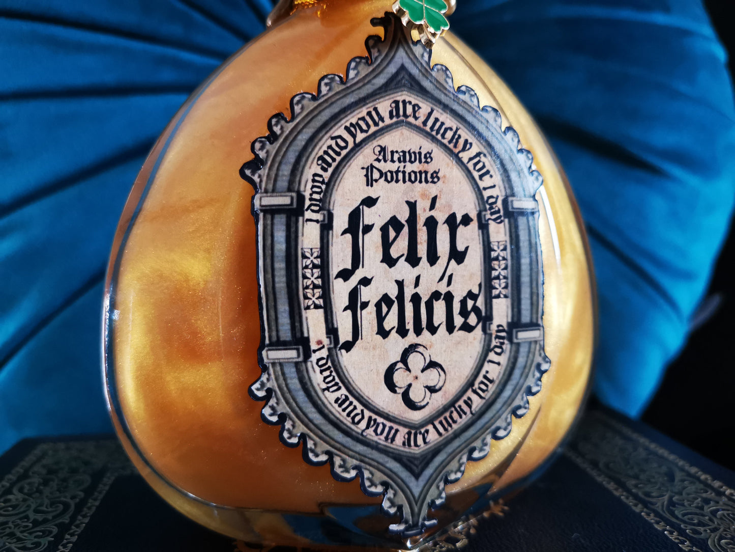 Felix Felicis Aravis Potions Apothecary Harry Potter