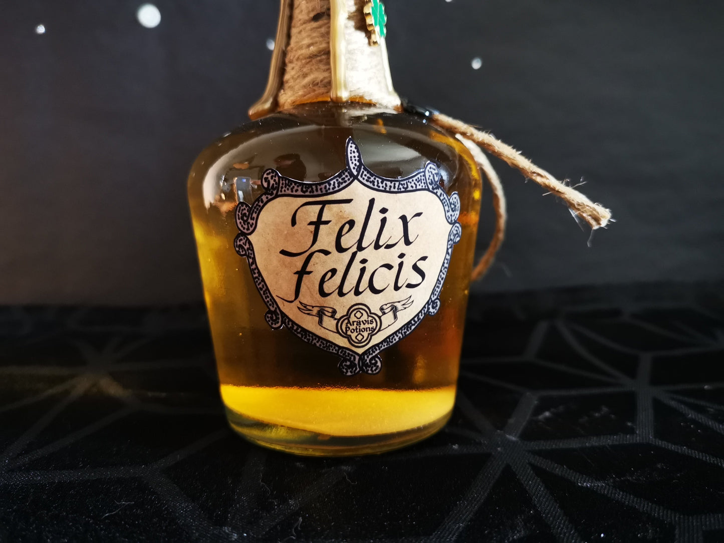 Felix Felicis Aravis Potions Apothecary Harry Potter