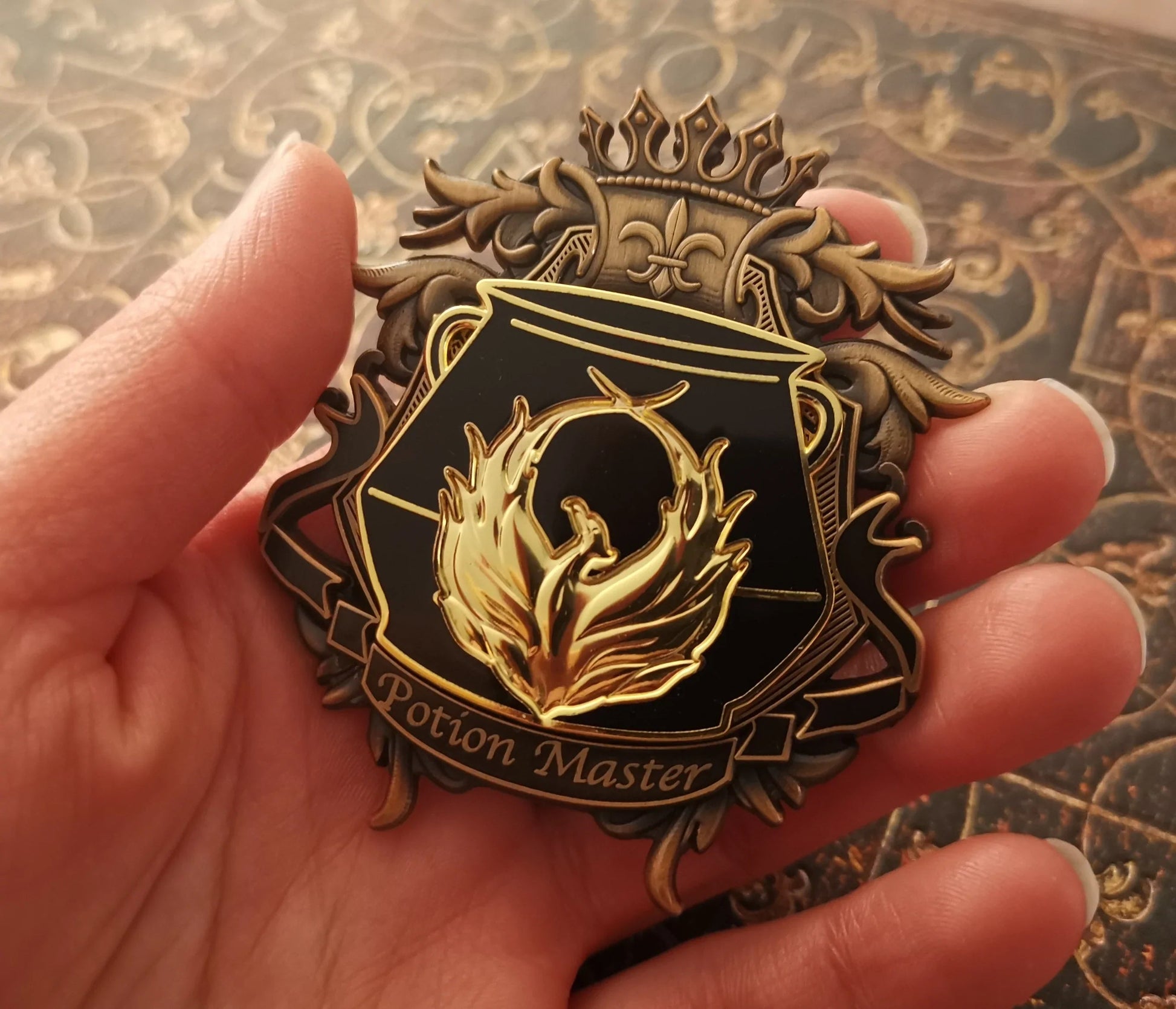 Potion Master Insigne Aravis Potions Apothecary Harry Potter
